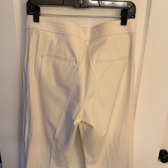 Ann Taylor Cream Trousers with Pocket Details - Picture 4 of 5
